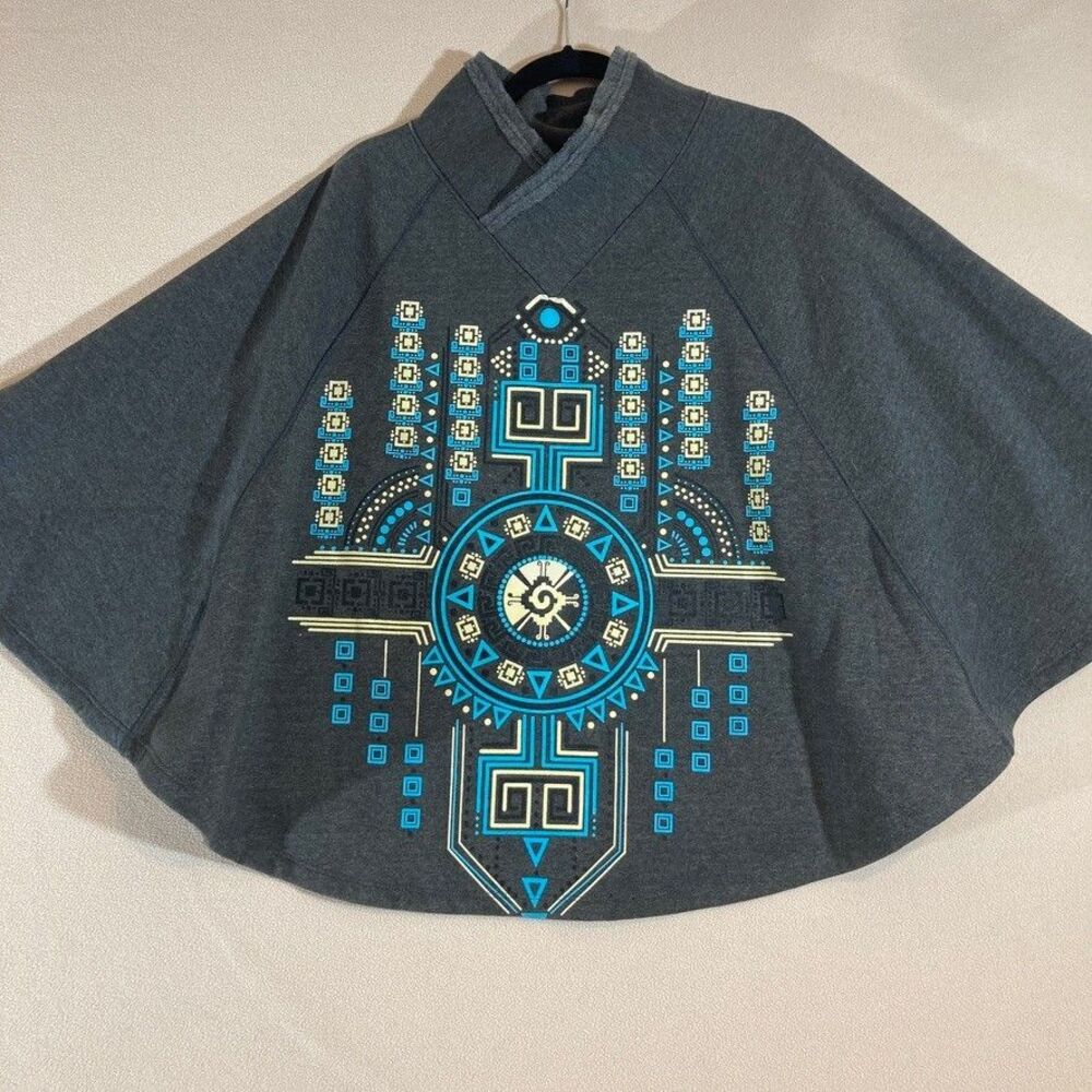 Larva Clothing Poncho Unisex Medium Grey Cotton Blend Aztec Geometric Pattern